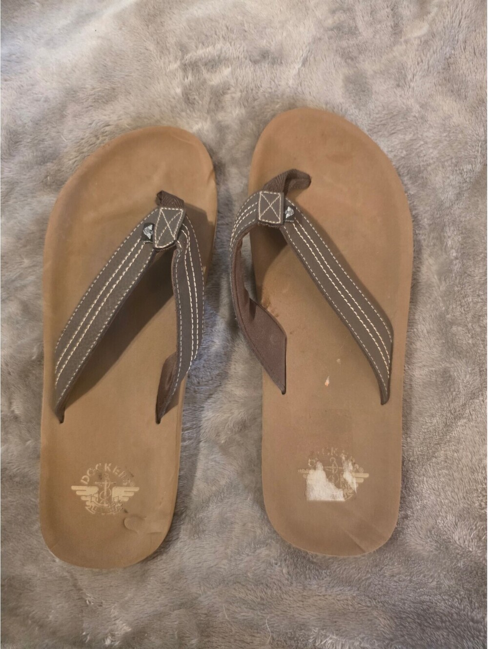 dockers brown flip flop sandals size 12